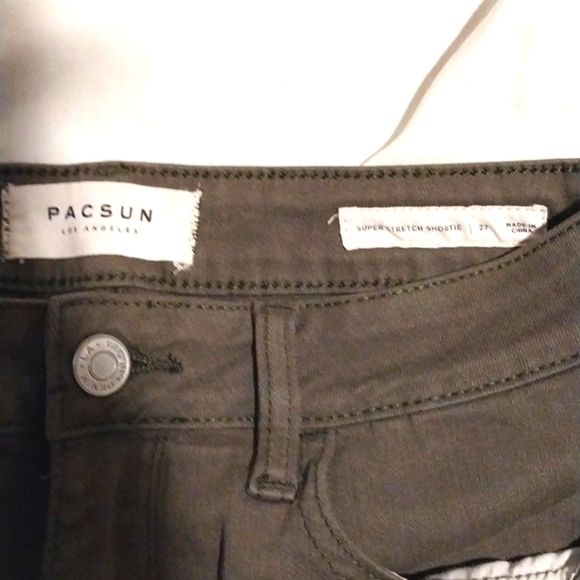 Pacsun Super Stretch Shortie Shorts, Size 27 - Picture 3 of 3